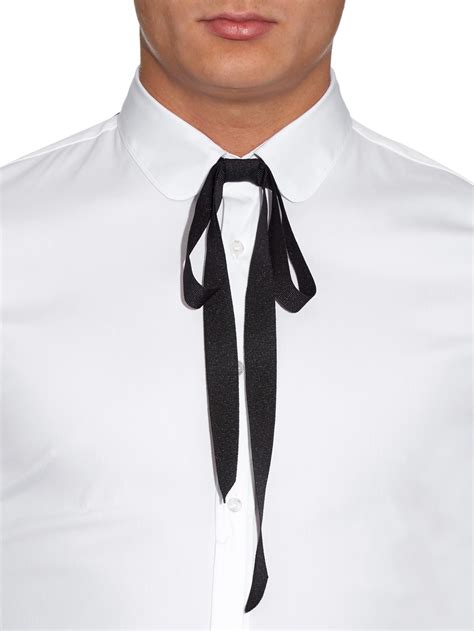 black gucci necktie.